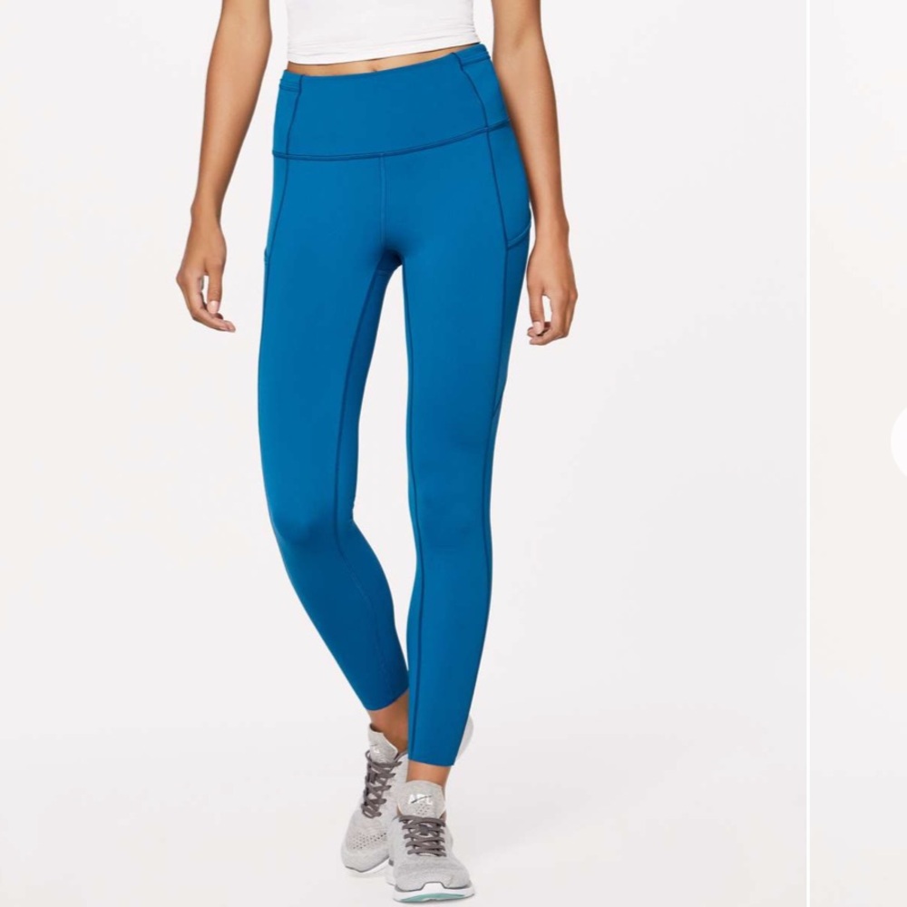 Lululemon Fast & Free 7/8 Tight II Nulux 25" in Capri